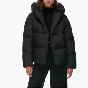🖤 Aritzia Duvet Puffer Jacket – Size Small